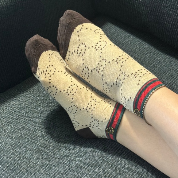 2 Pairs Sale-Cream and Brown Knit Ankle Socks - Picture 5 of 9